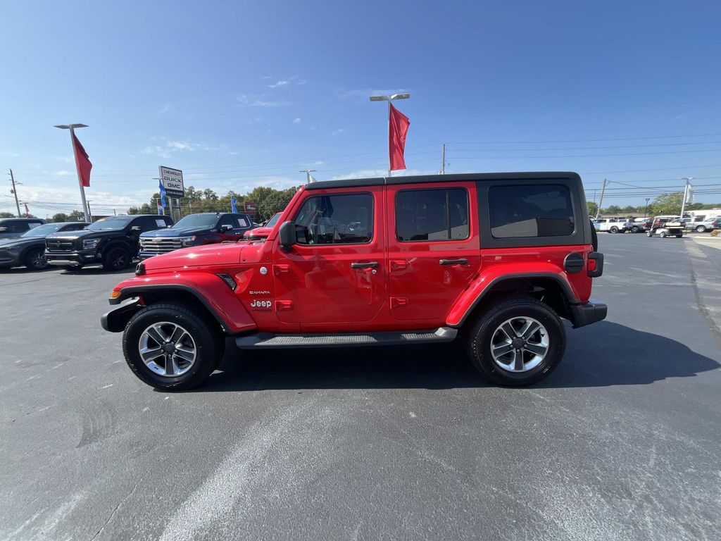 2019 Jeep Wrangler Unlimited Sahara photo 4