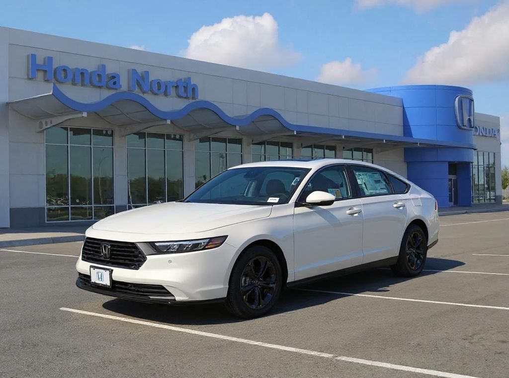 2025 Honda Accord Hybrid EX-L's photo