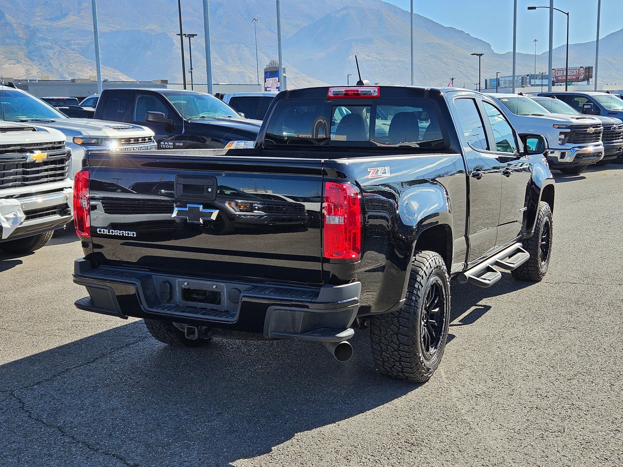 2018 Chevrolet Colorado Z71 photo 3