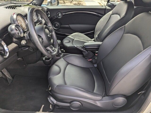 2013 Mini Cooper Convertible S photo 10