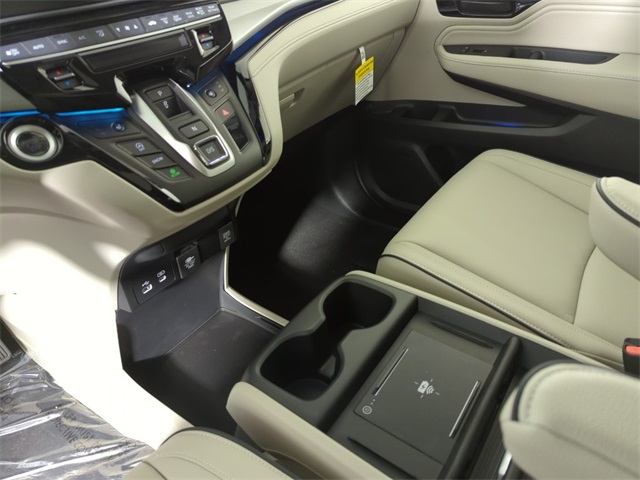2026 Honda Odyssey Touring photo 19