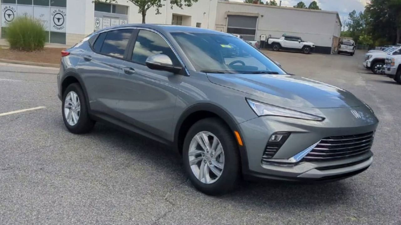 2025 Buick Envista Preferred photo 2