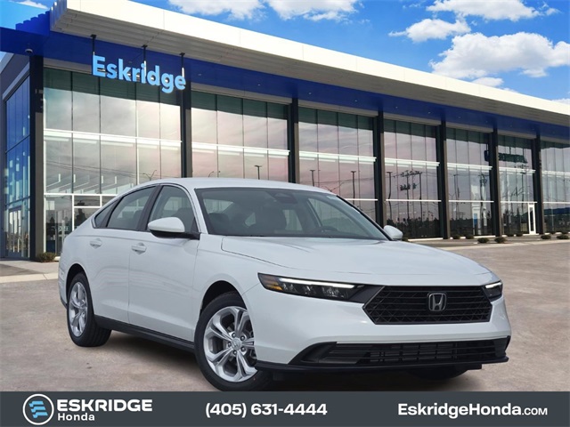 2025 Honda Accord LX's photo