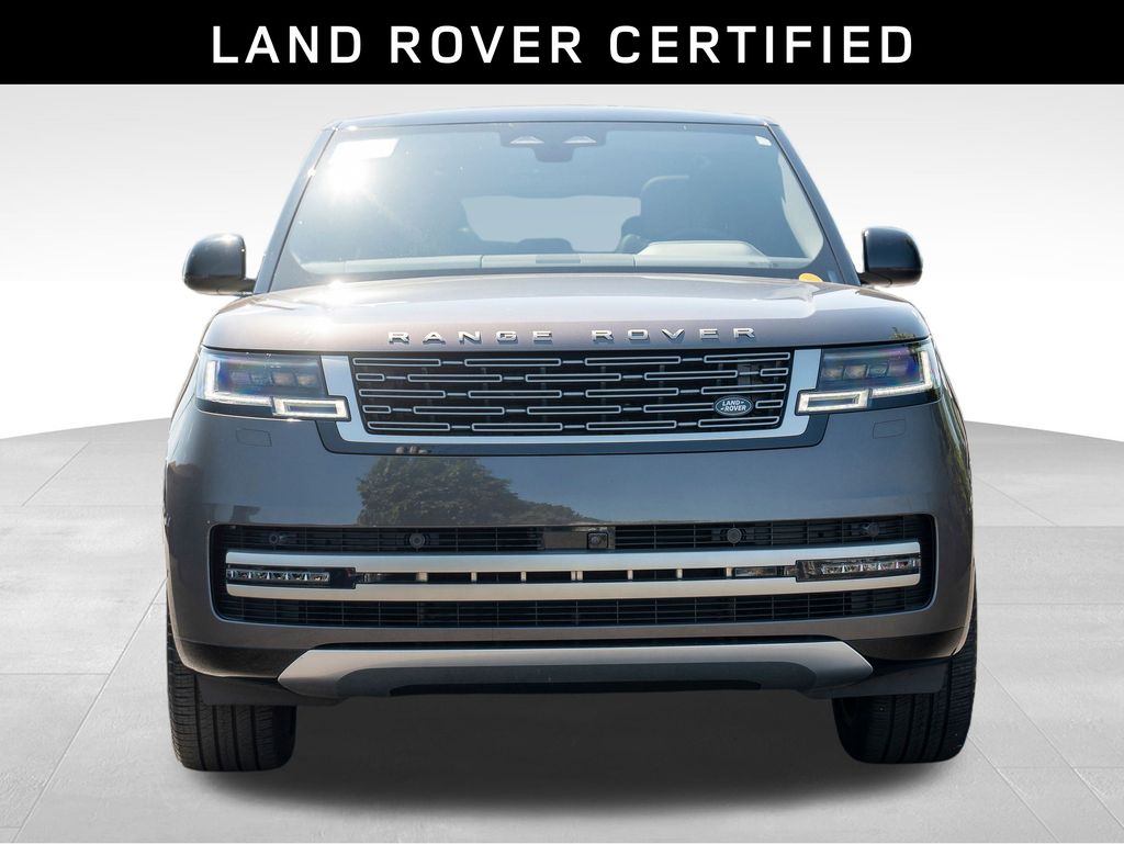 2024 Land Rover Range Rover SE photo 2