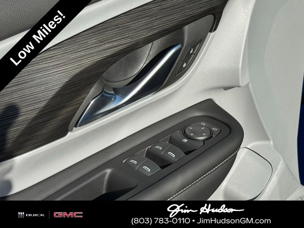 2024 Gmc Terrain SLE photo 3