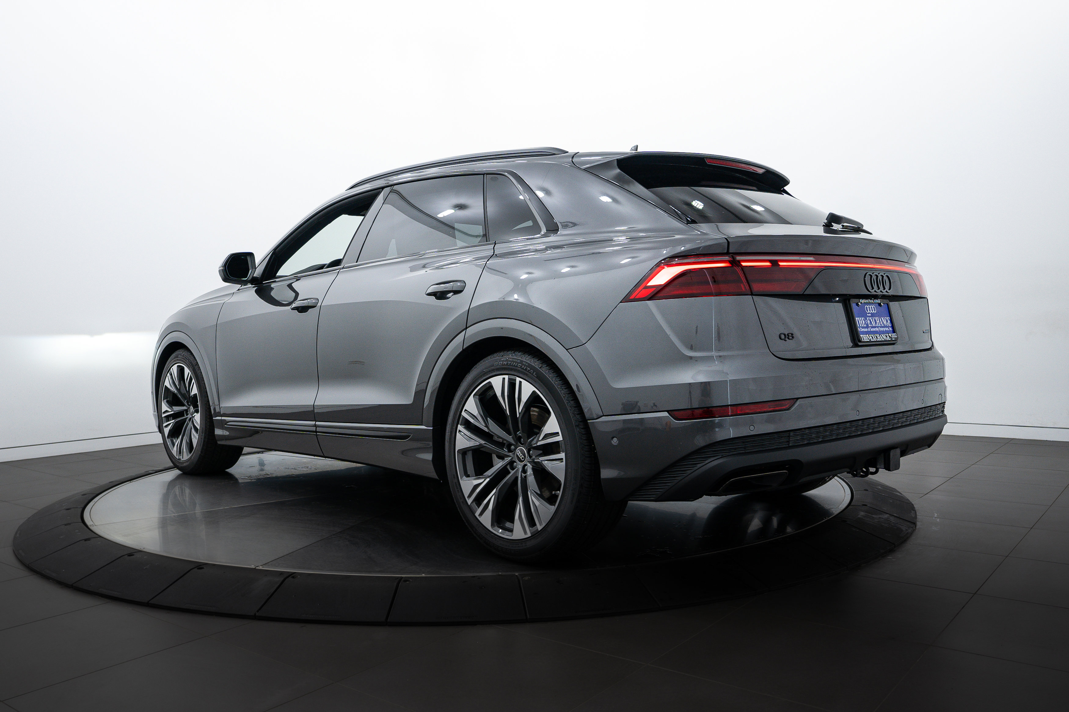 2025 Audi Q8 Premium Plus photo 5