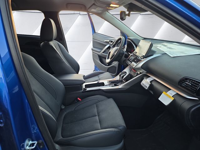 2025 Mitsubishi Eclipse Cross SE photo 13