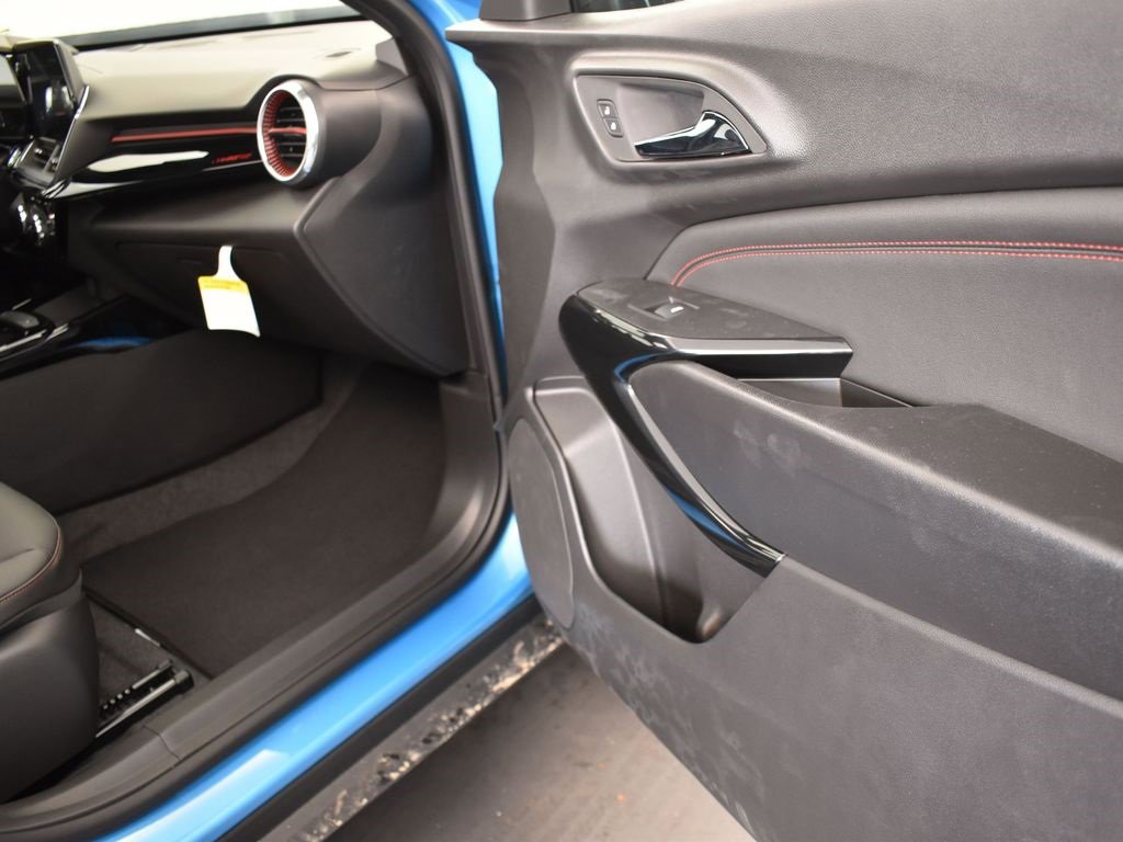 2025 Chevrolet Trax photo 21