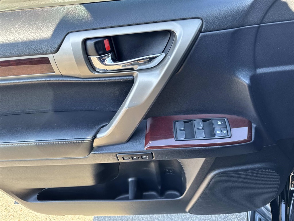 2019 Lexus GX 460 photo 13