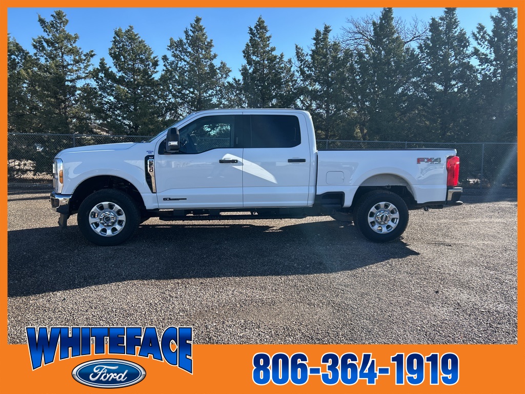 2024 Ford F-250 XLT photo 2