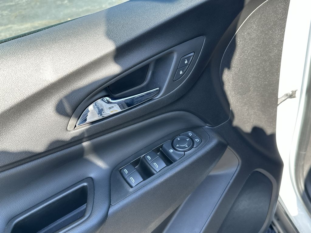 2023 CHEVROLET EQUINOX - Image 19