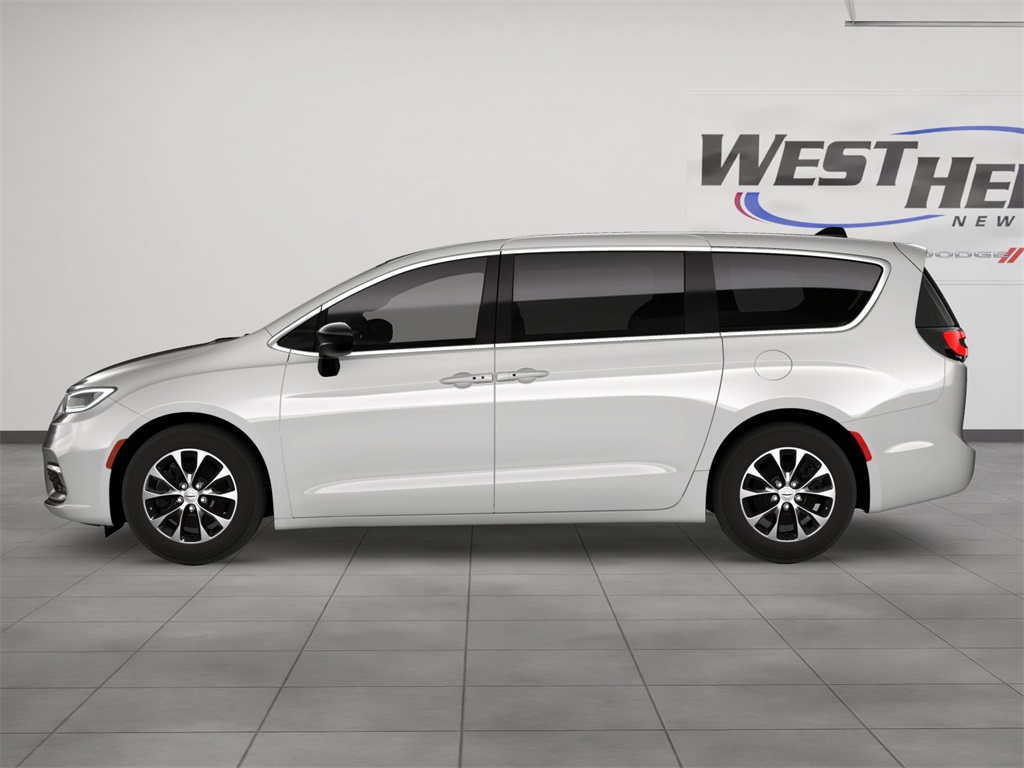 2026 Chrysler Pacifica photo 2