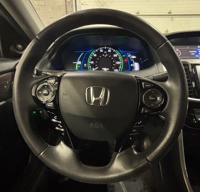 2017 Honda Accord Hybrid Touring photo 8