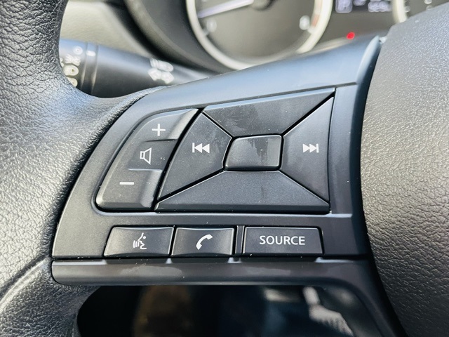 2025 Nissan Versa 1.6 S photo 15