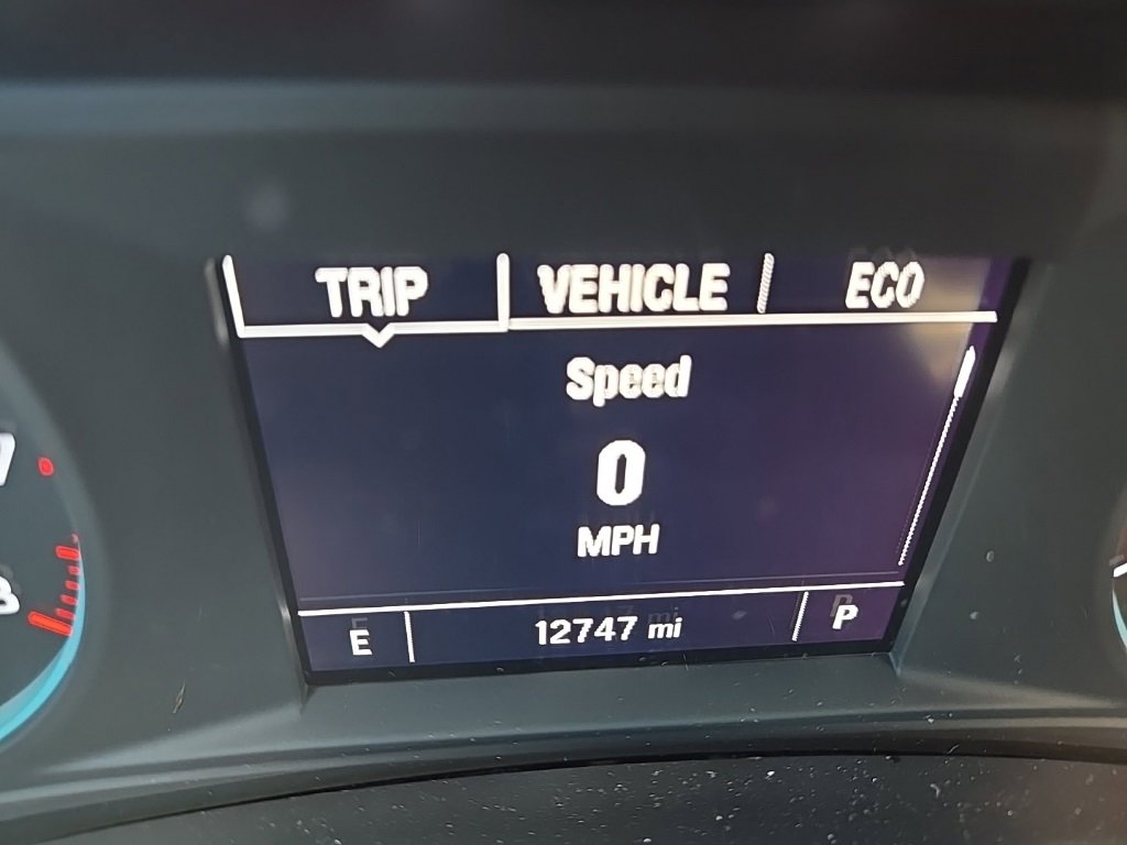 2023 Chevrolet Malibu 1LT photo 2