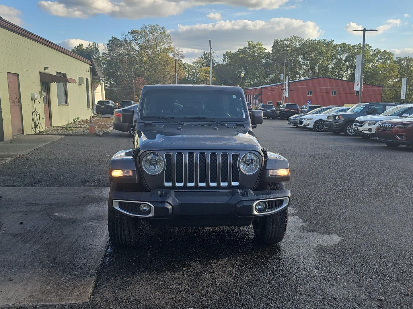 2021 Jeep Wrangler Unlimited Sahara photo 10