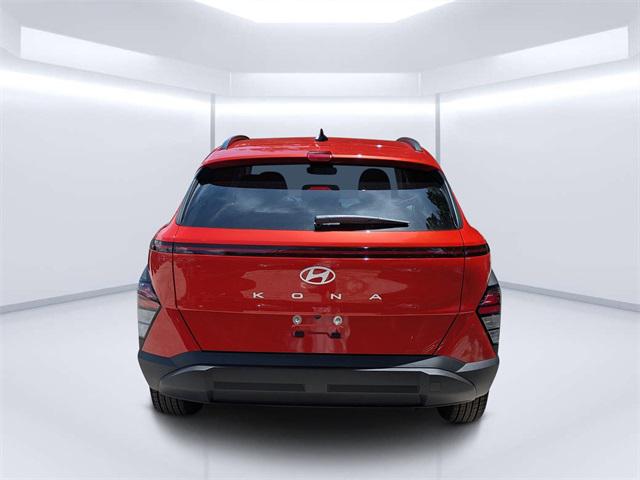 2025 Hyundai Kona SEL photo 4