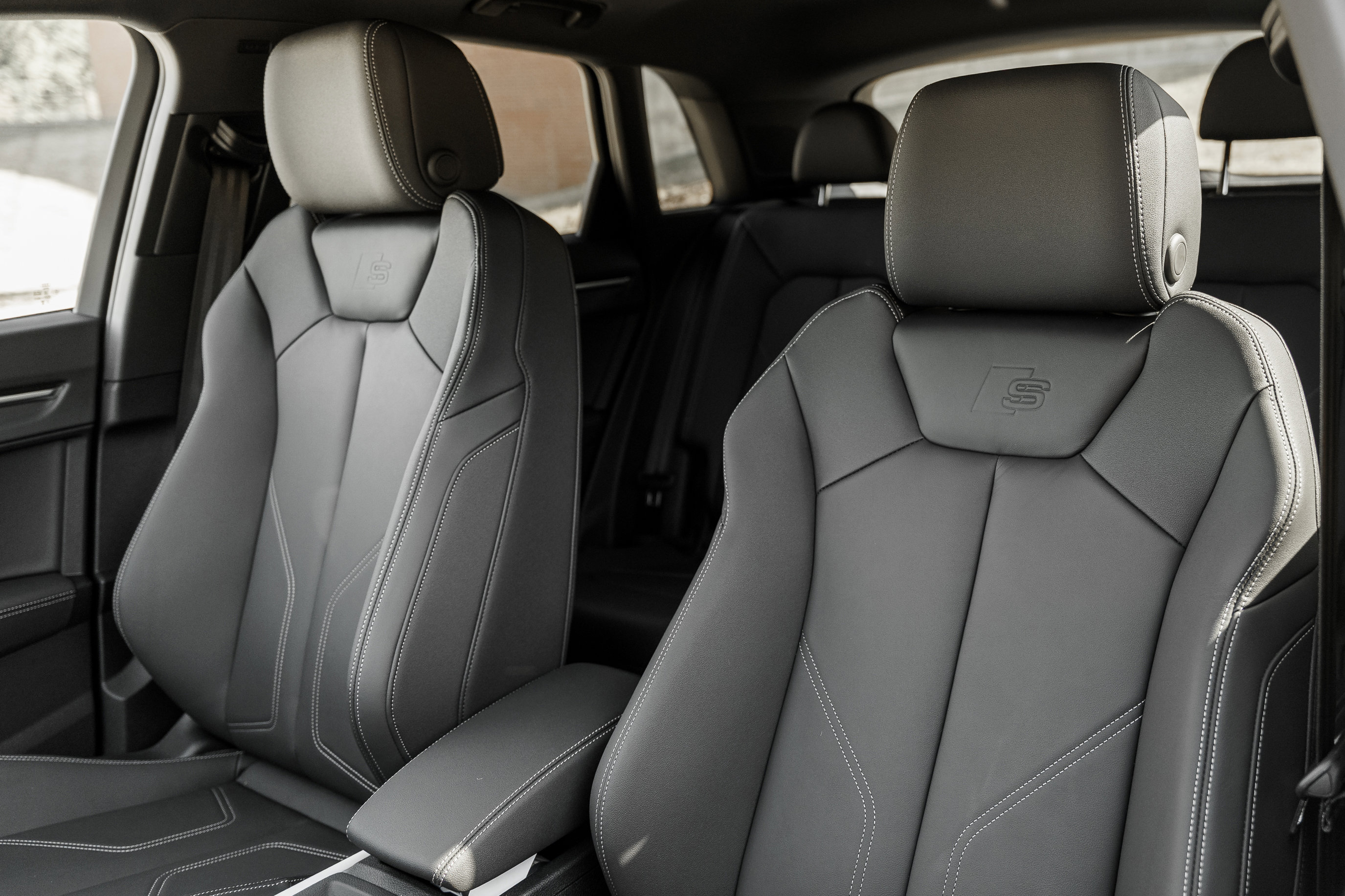 2025 Audi Q3 S line Premium photo 19