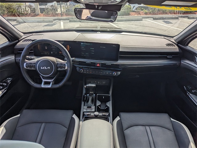2025 Kia K5 GT-Line photo 5