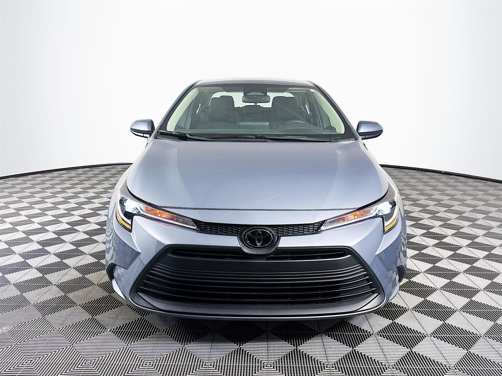 2024 Toyota Corolla LE photo 2