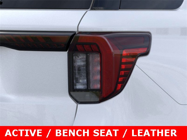 2025 Ford Explorer photo 39