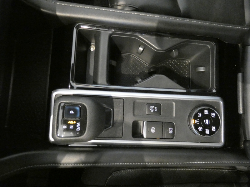 2022 Nissan Pathfinder SL photo 14