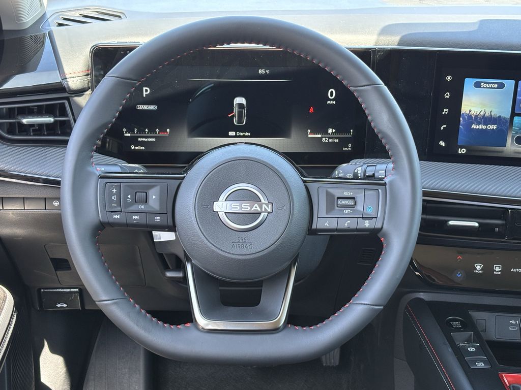 2025 Nissan Kicks SR photo 10