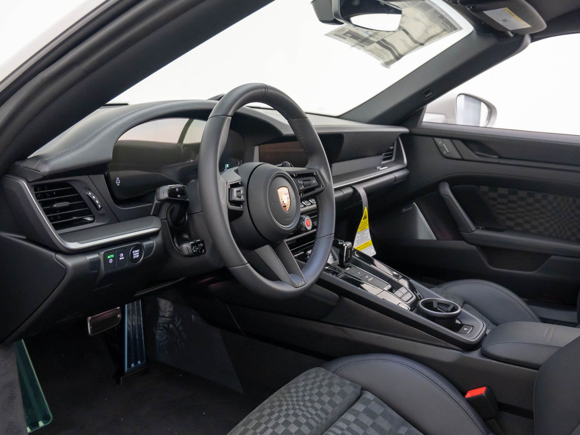 2026 Porsche 911 GTS photo 4