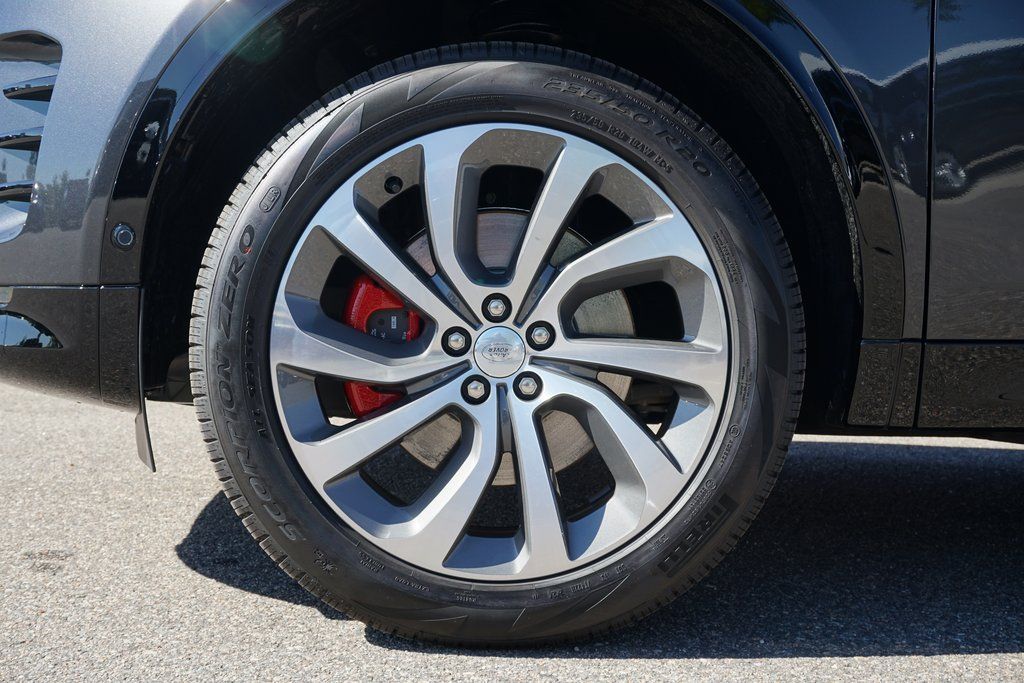 2025 Land Rover Discovery Sport SE photo 30