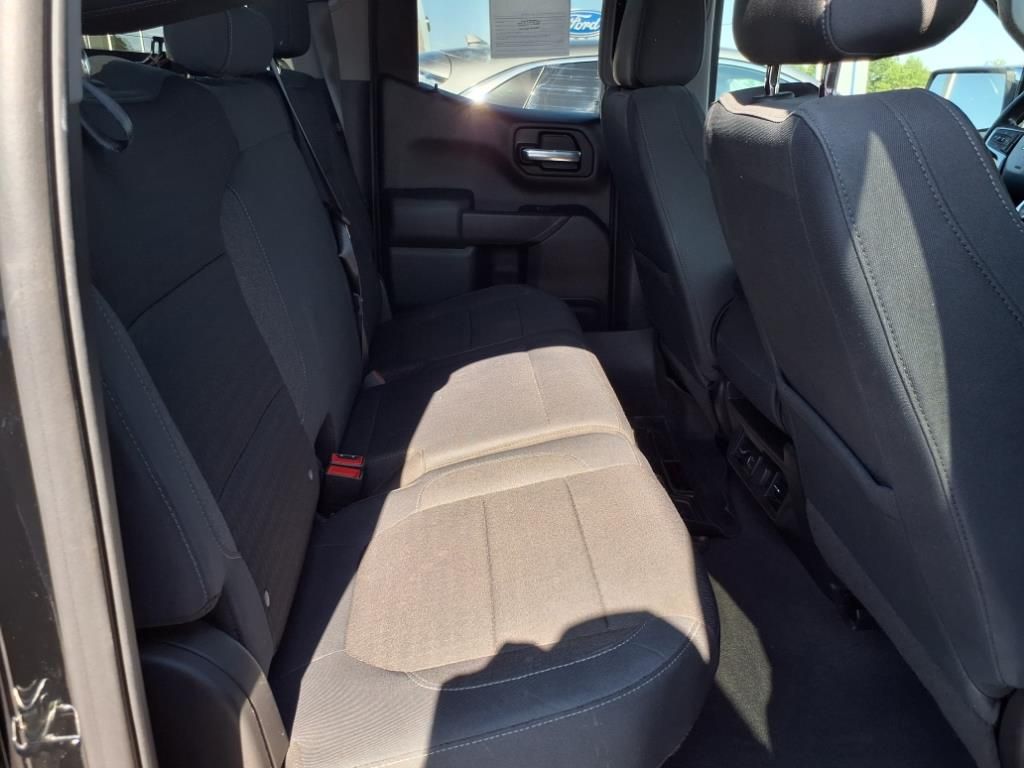 2019 Chevrolet Silverado 1500 LT photo 13
