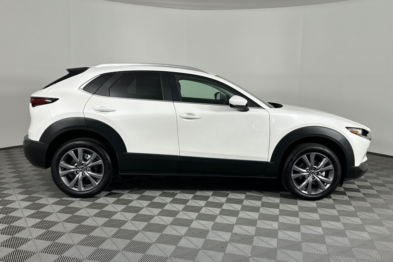 2025 Mazda CX-30 2.5 S Preferred photo 3