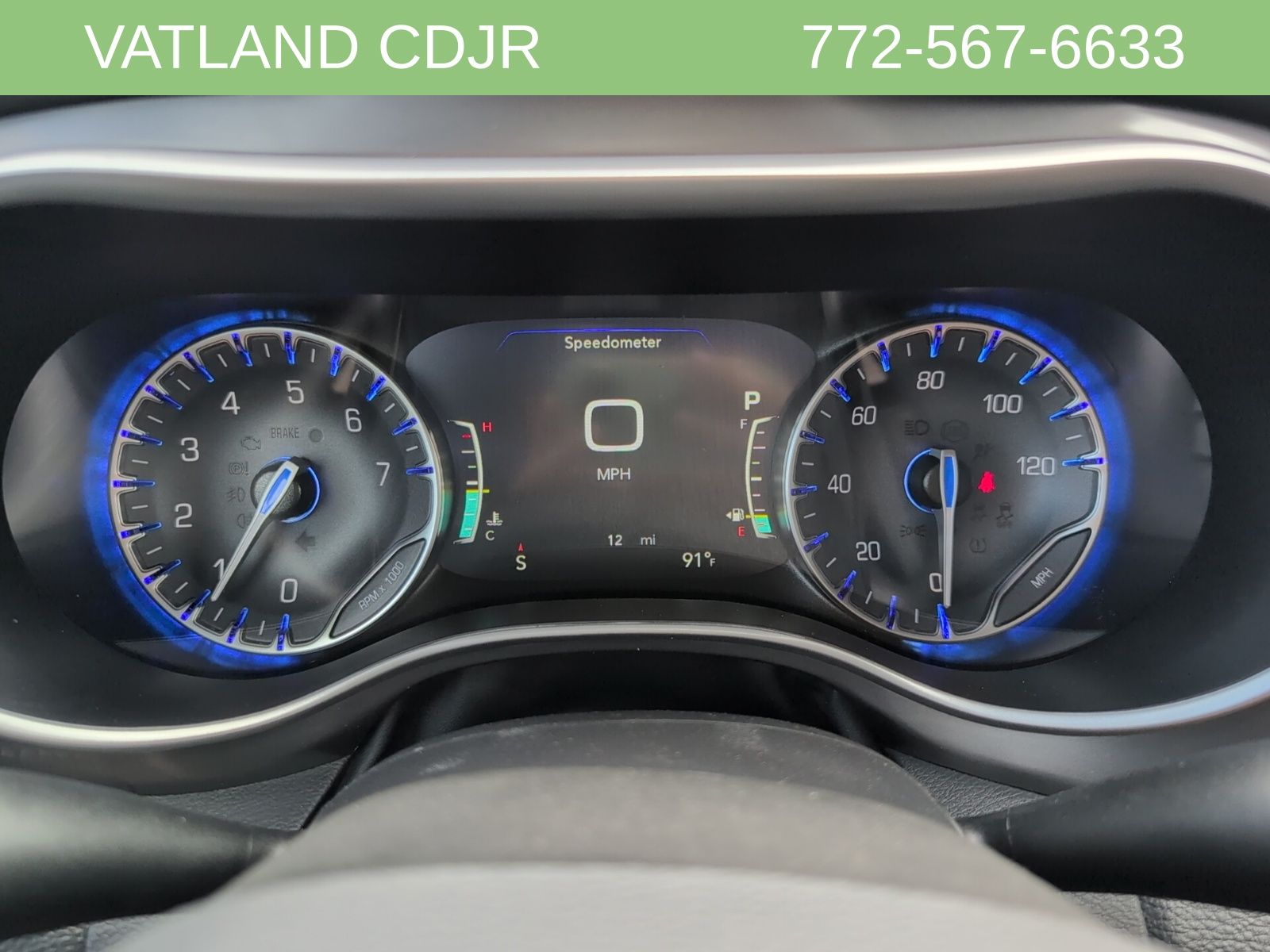 2026 Chrysler Pacifica photo 12