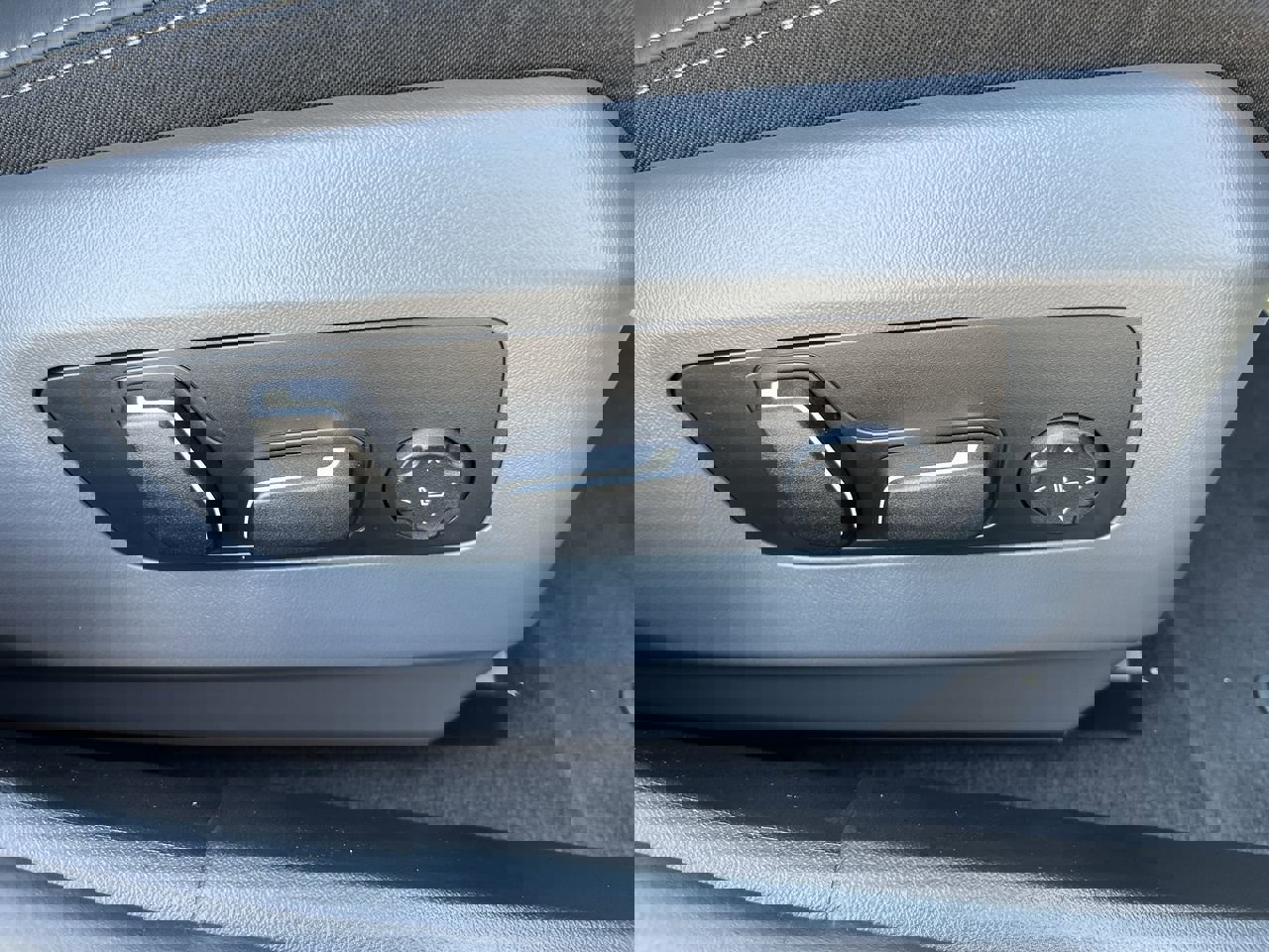2026 Bmw 550e xDrive photo 33