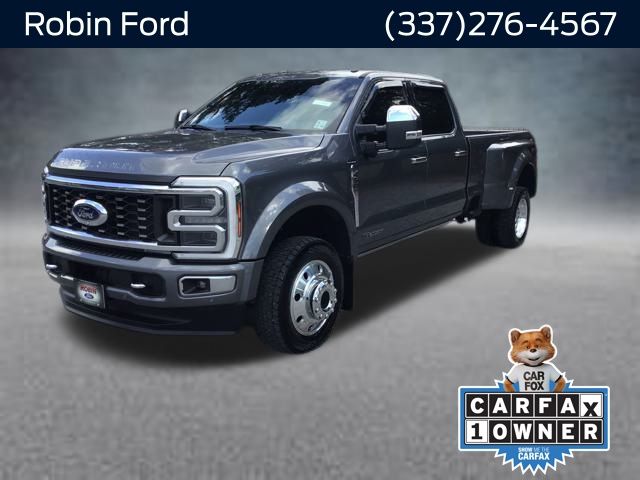 2024 Ford F-450 Super Duty Platinum's photo