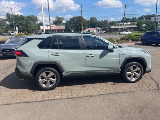 2021 Toyota RAV4 Hybrid XLE Premium photo 17