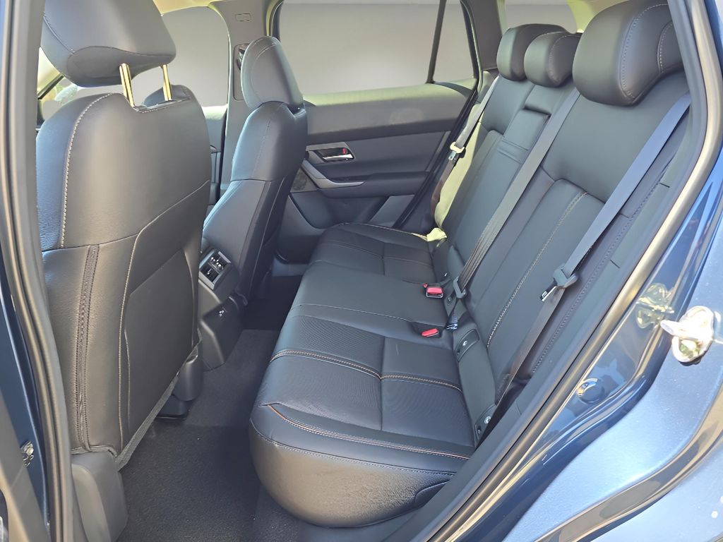 2025 Mazda CX-50 2.5 Premium Plus photo 11