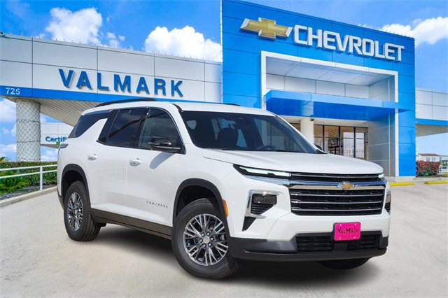 2026 Chevrolet Traverse LT's photo