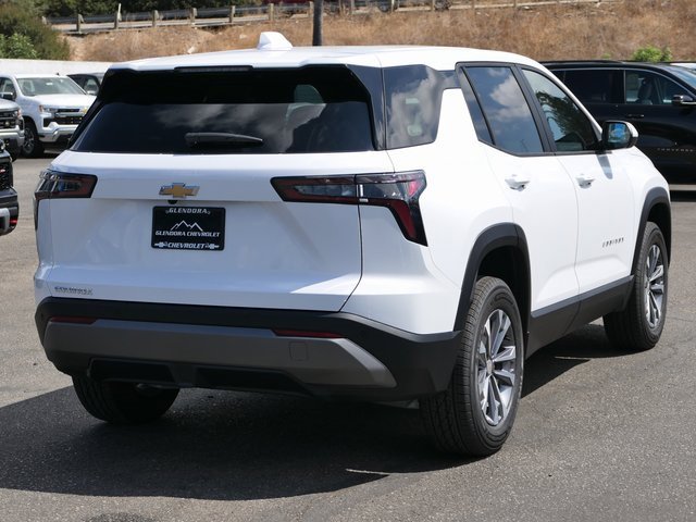 2026 Chevrolet Equinox LT photo 3