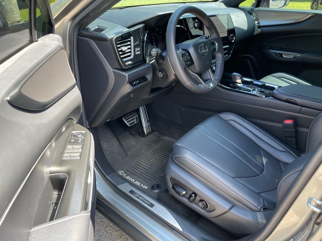 2022 Lexus NX 350 F SPORT Handling photo 4
