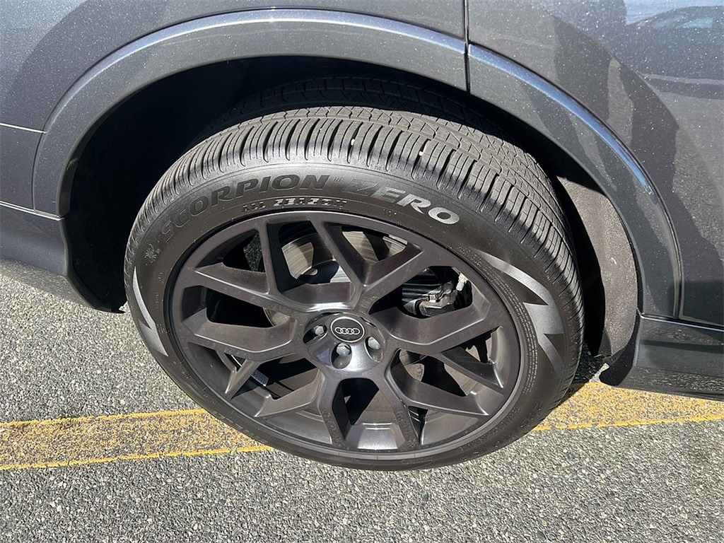 2025 Audi SQ7 Premium Plus photo 4