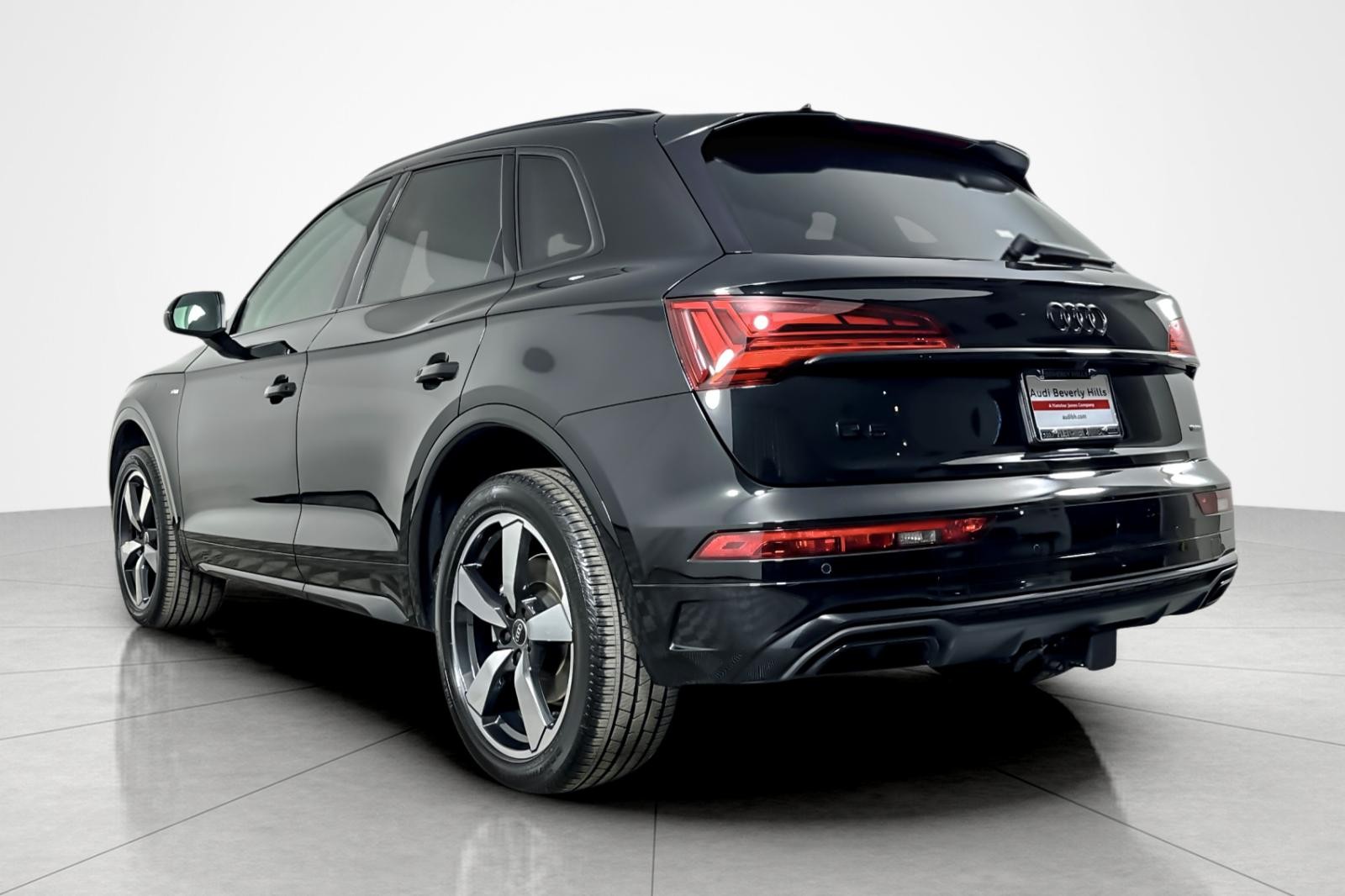 2023 Audi Q5 S line Premium Plus 45 TFSI photo 3