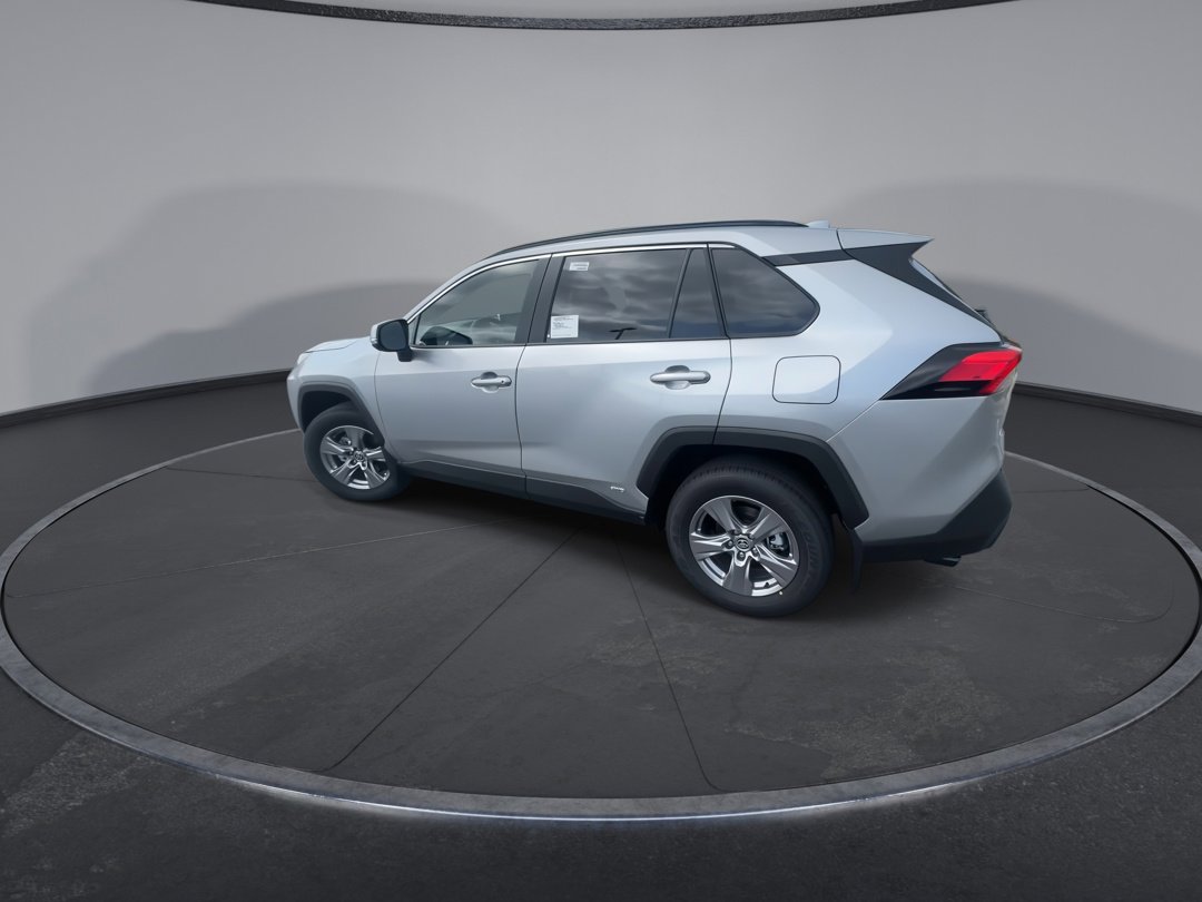 2025 Toyota RAV4 Hybrid XLE photo 6