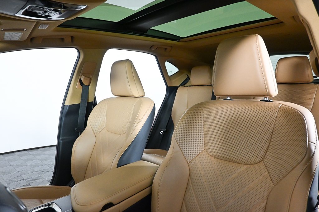 2024 Lexus NX 350 Luxury photo 5