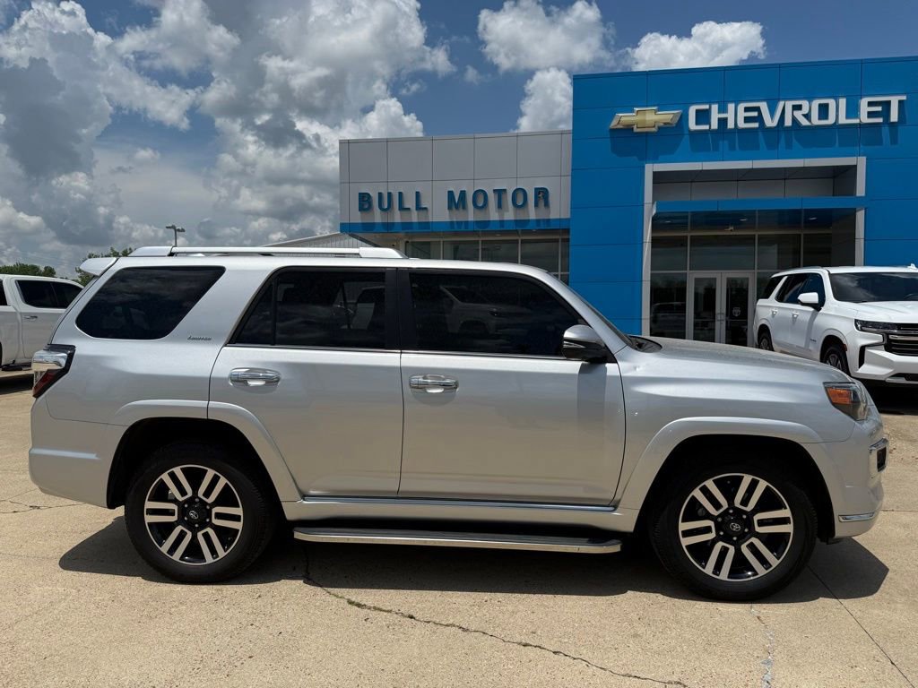 2024 Toyota 4Runner Limited's photo