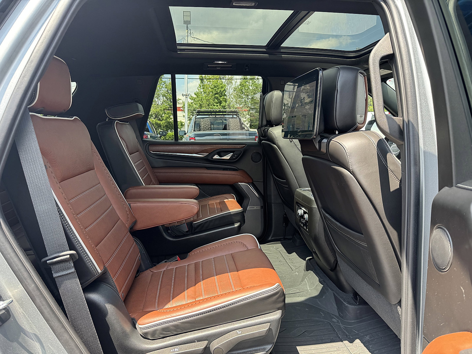 2023 Gmc Yukon Denali Ultimate photo 12