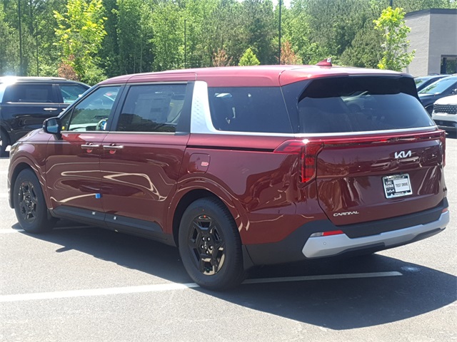 2025 Kia Carnival LXS photo 4