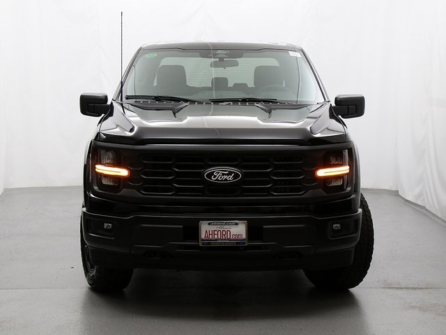 2025 Ford F-150 STX photo 4