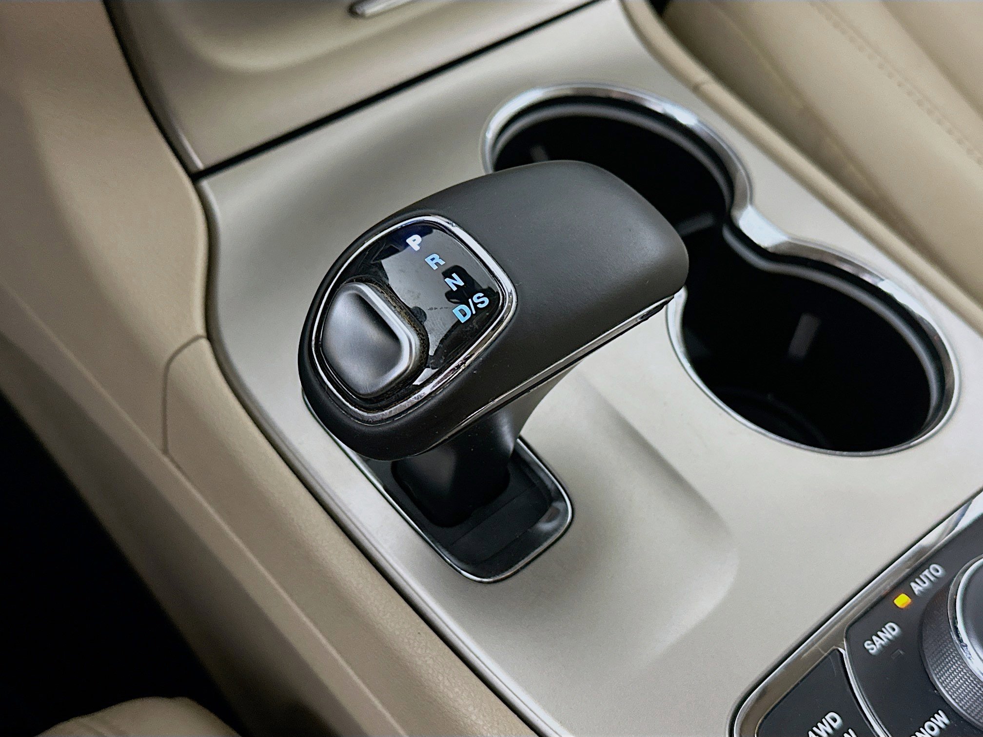 2014 Jeep Grand Cherokee Limited photo 14