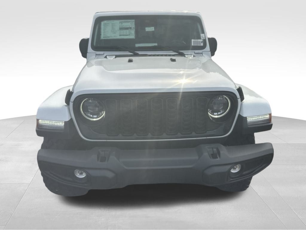 2025 Jeep Gladiator Willys photo 3