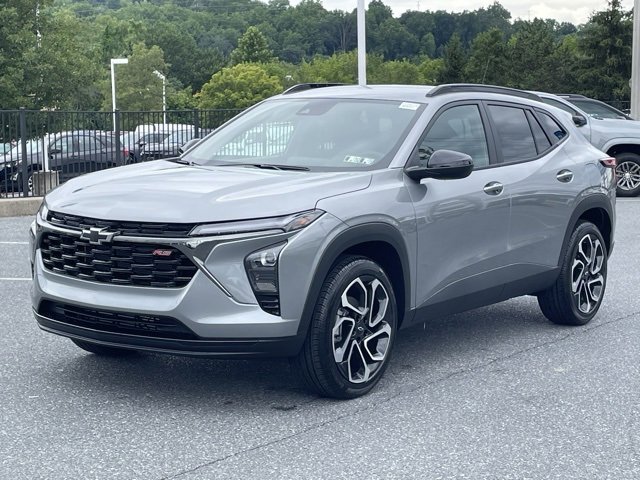 2025 Chevrolet Trax photo 3